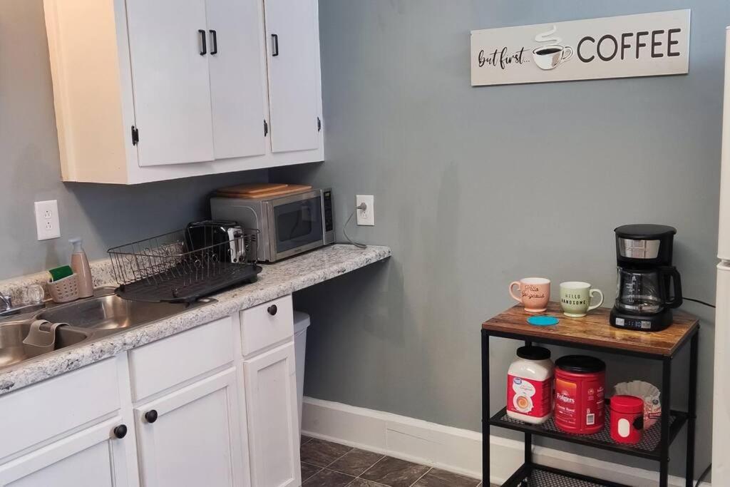 Entire #2/minutes To Downtown Apartamento *
