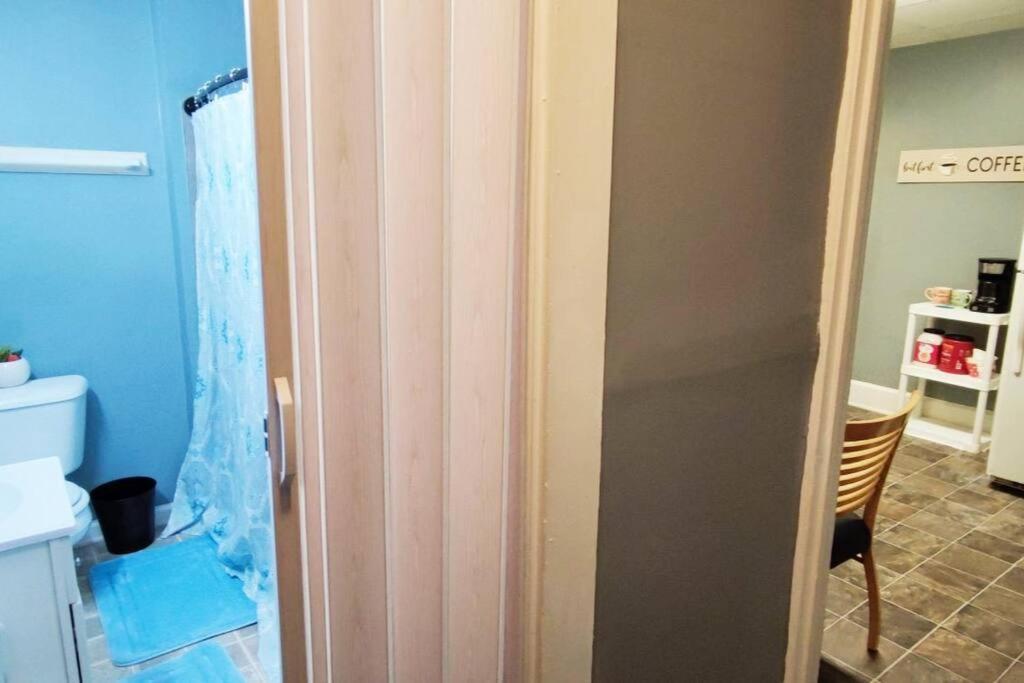 Entire #2/minutes To Downtown Appartement *